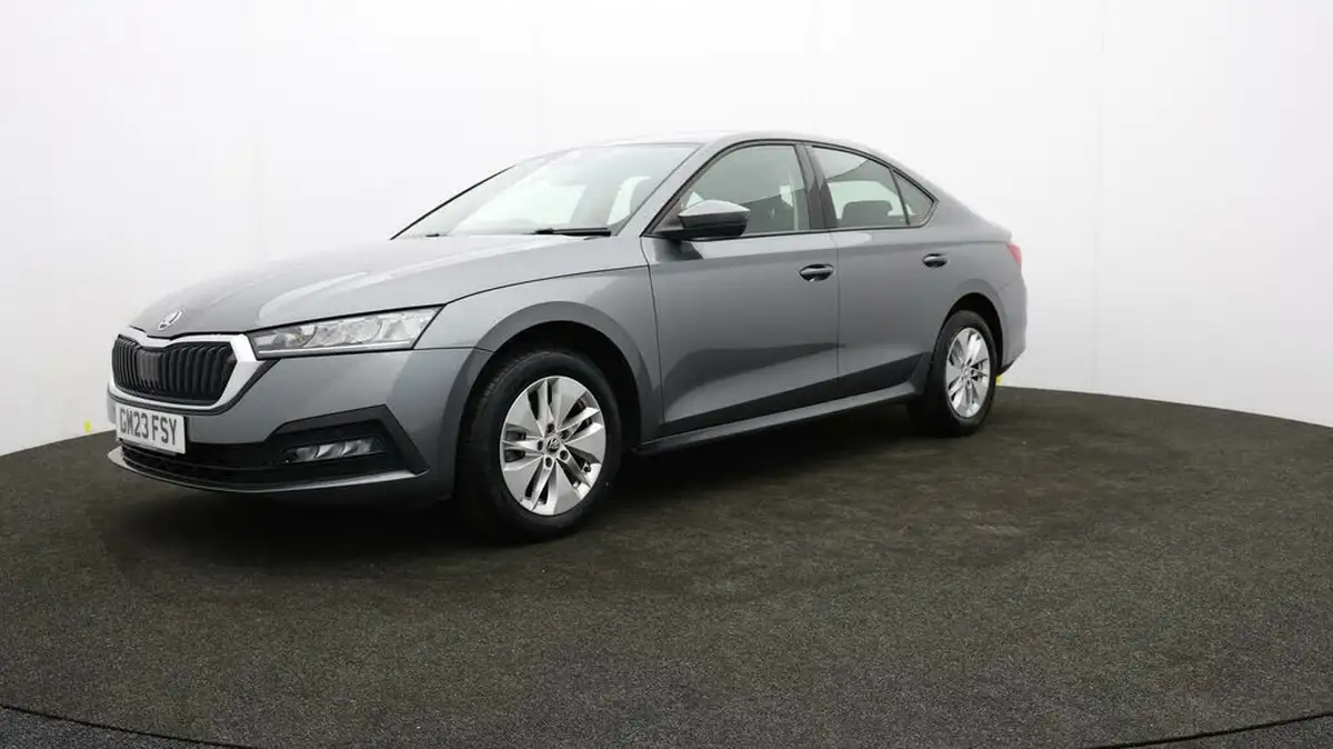 2023-skoda-octavia-10-tsi-e-tec-se-technology-110ps-hatchback-big-2