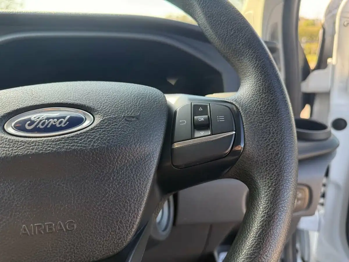 2020-ford-transit-custom-20tdci-300-l1h1-leader-105pseu6dt-panel-van-big-47