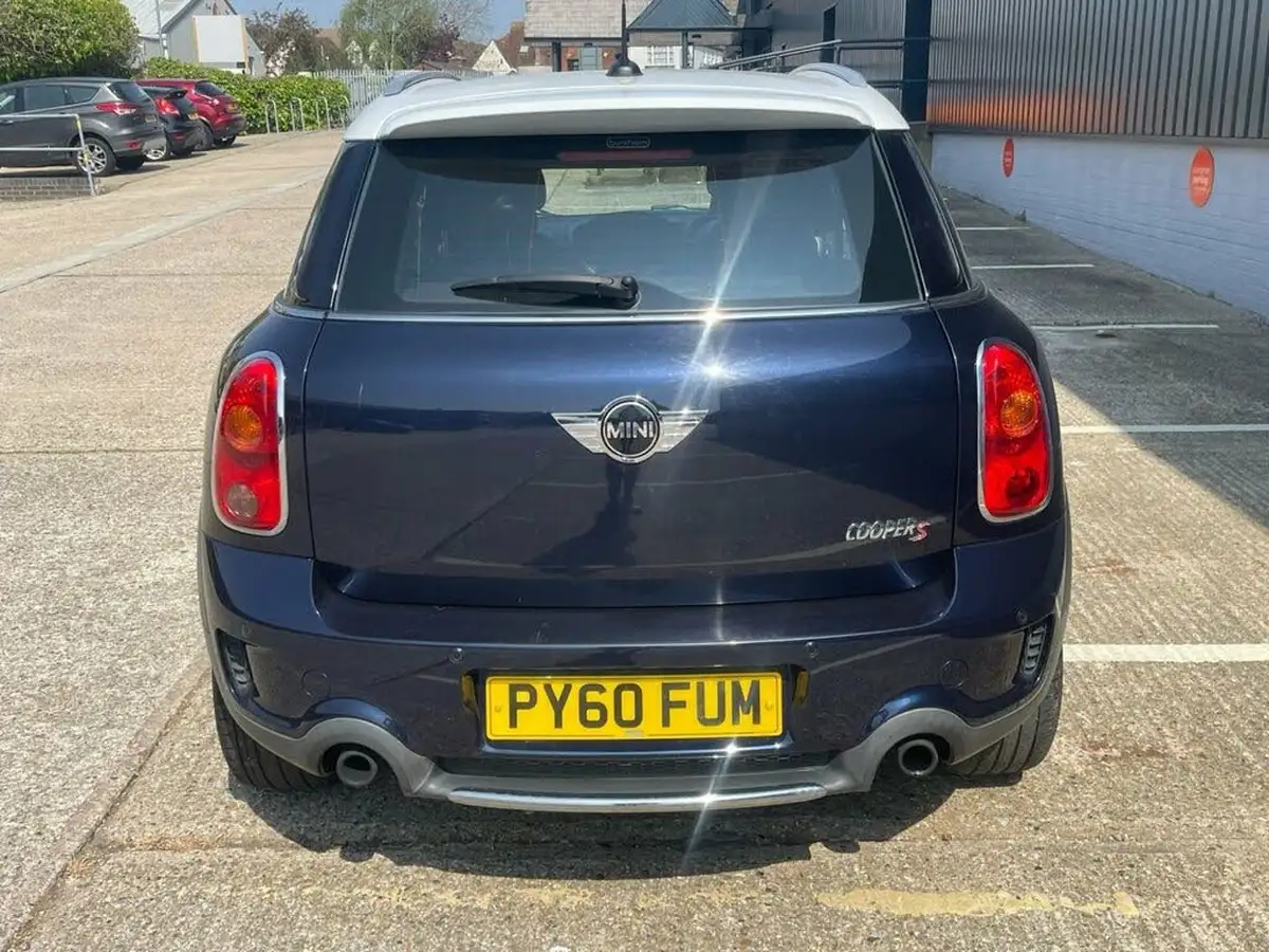 2010-mini-countryman-16-cooper-s-190bhp-all4-big-42