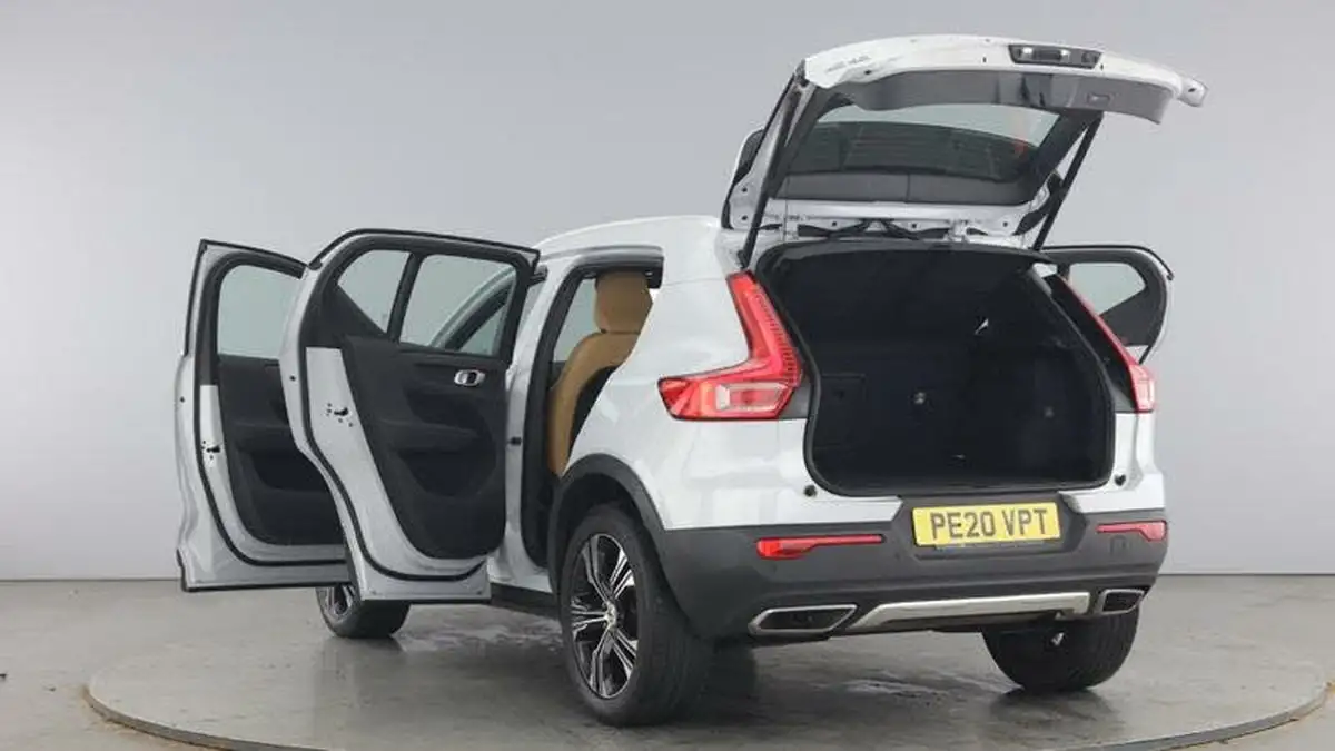 2020-volvo-xc40-20-t4-inscription-pro-big-10