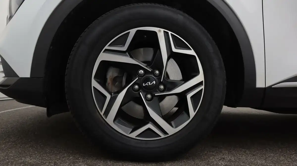 2023-kia-sportage-16-t-gdi-2-148bhp-big-18
