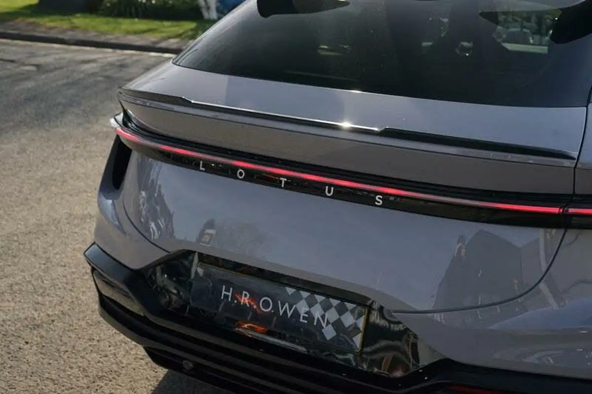 2023-lotus-eletre-e-s-big-12