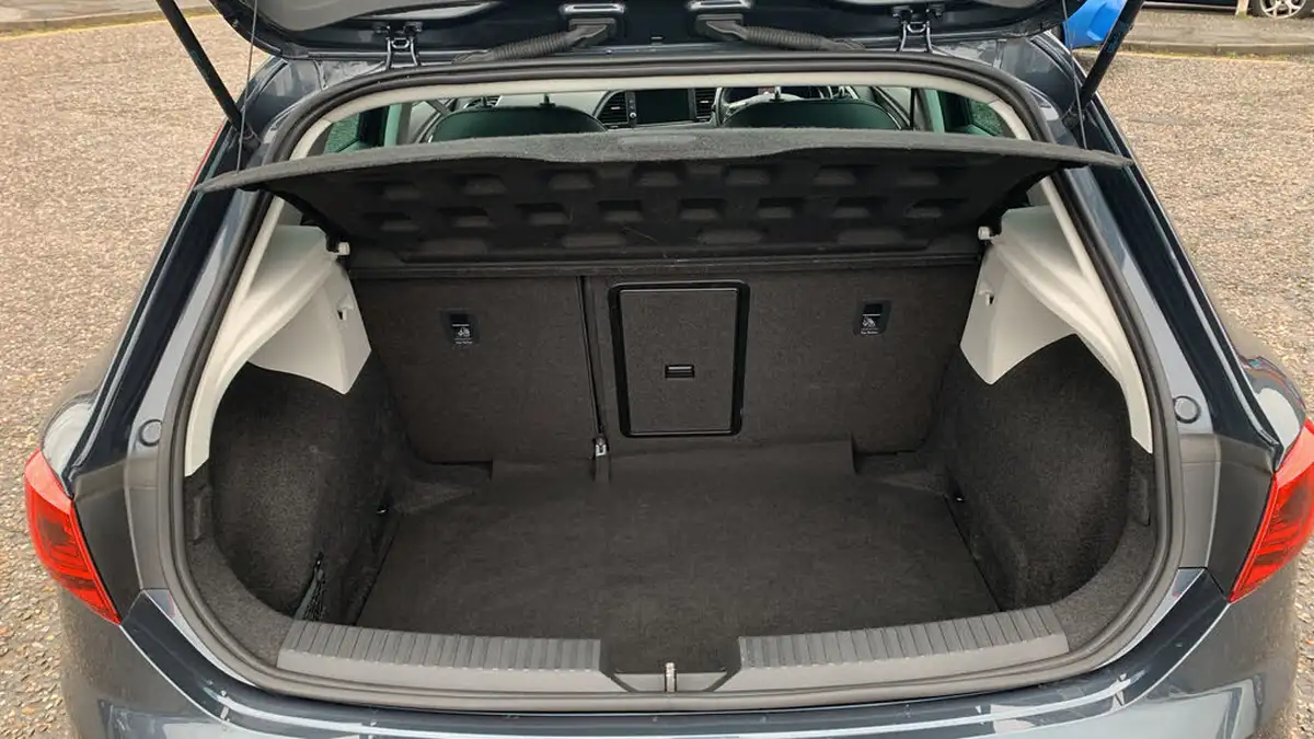 2020-seat-leon-20tdi-xcellence-lux-hatchback-dsg-big-18
