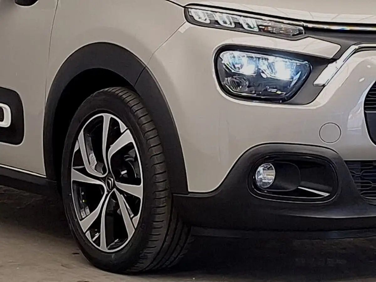 2021-citroen-c3-12-puretech-shine-plus-83ps-big-8