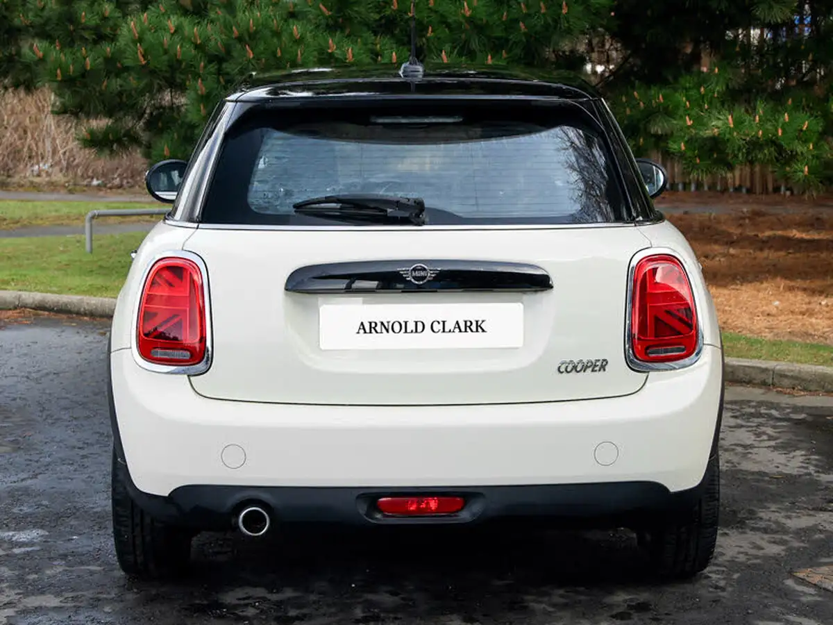 2019-mini-cooper-15-cooper-classic-hatchback-5d-big-14