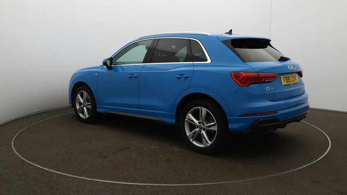 2019-audi-q3-20-40-tfsi-s-line-big-5