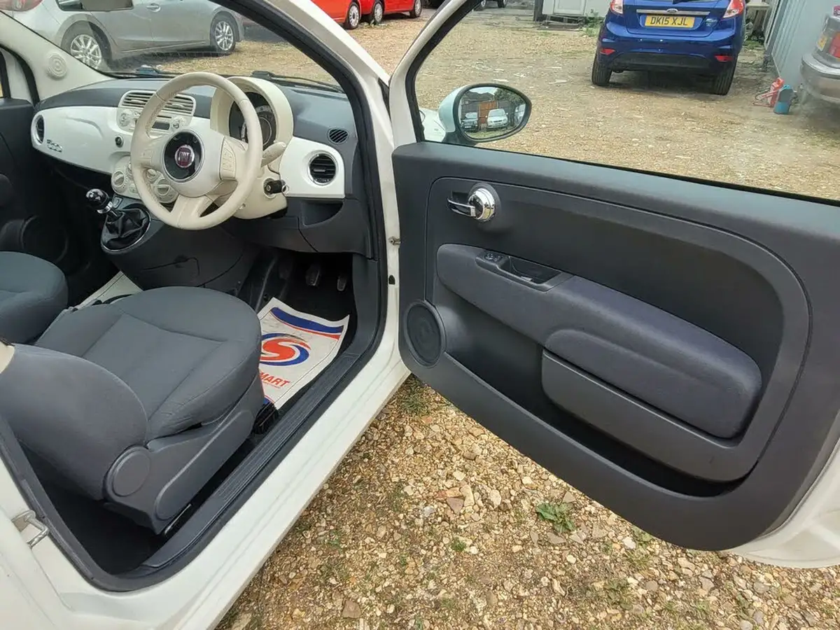 2013-fiat-500-12-lounge-big-10