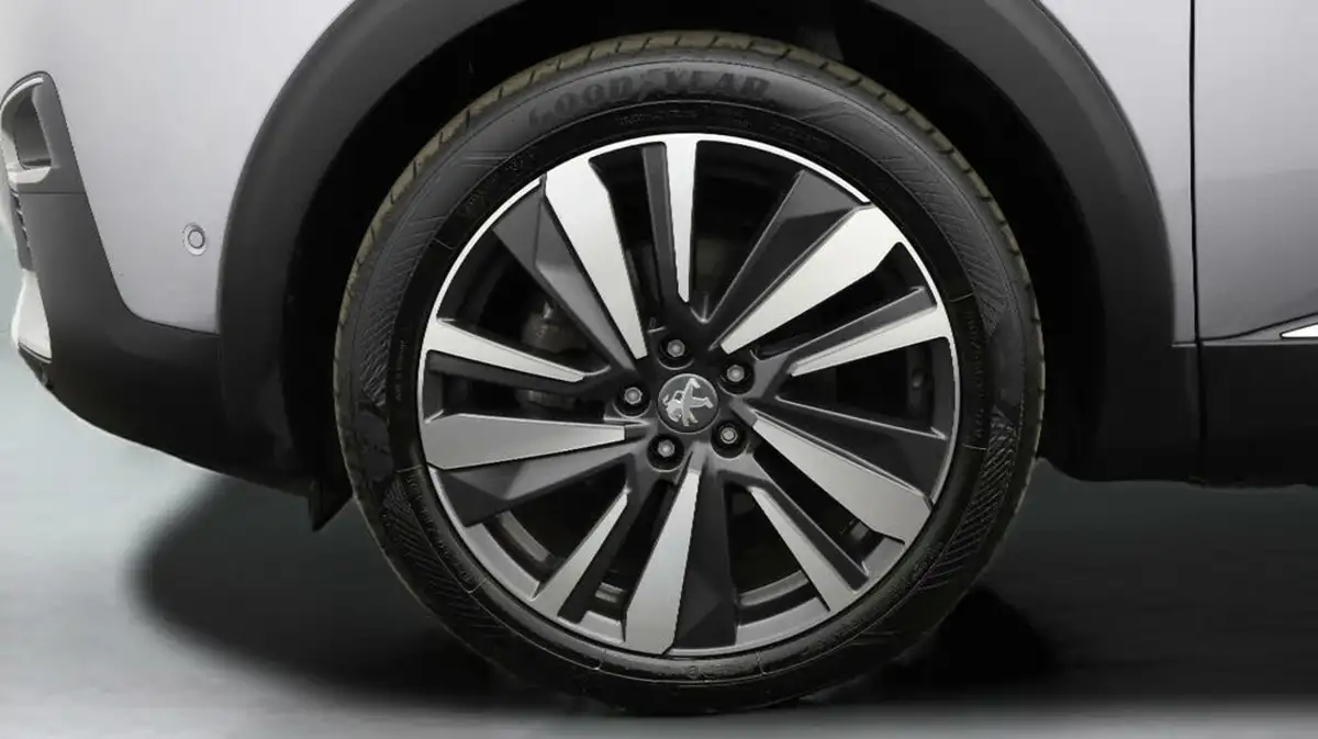 2020-peugeot-5008-suv-12-puretech-gt-line-premium-eat8-big-17