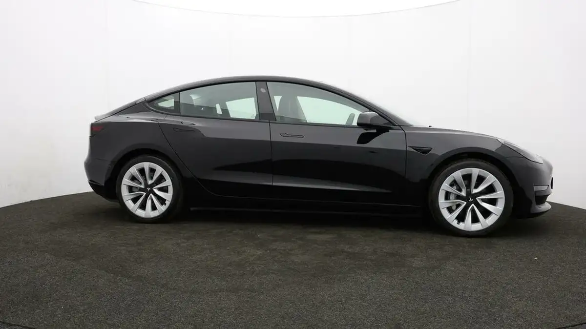 2021-tesla-model-3-e-long-range-4x4-big-34