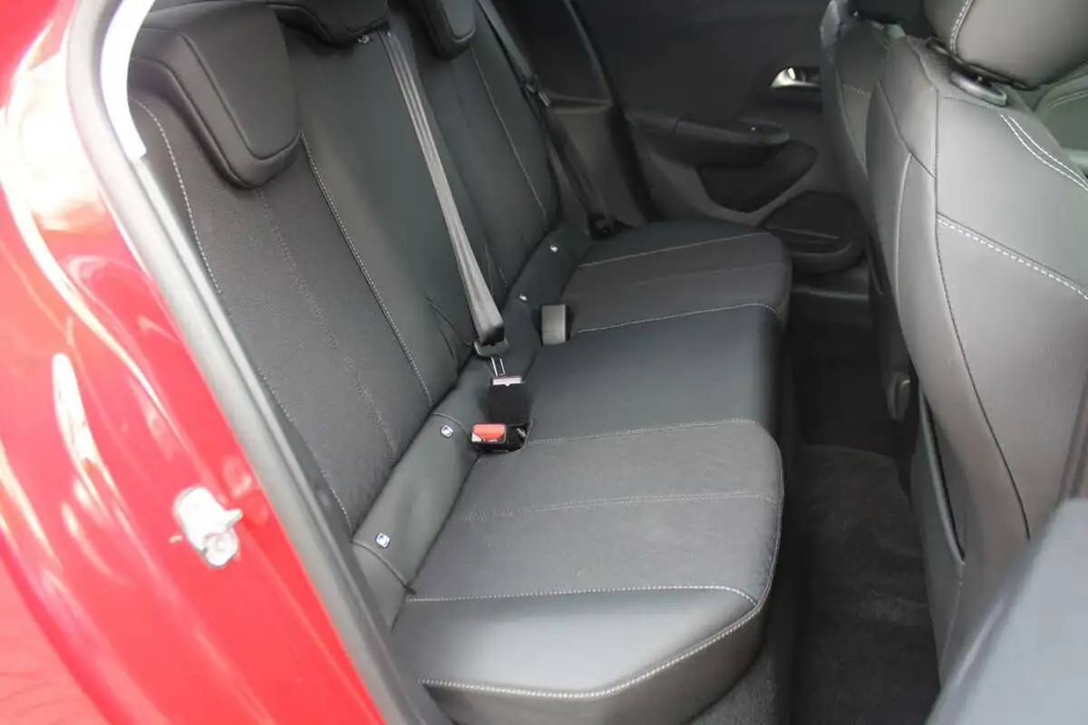 2022-vauxhall-corsa-e-elite-premium-big-16