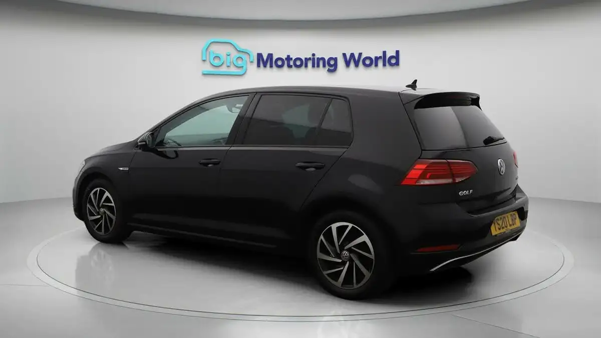 2020-volkswagen-golf-15-tsi-match-edition-130ps-hatchback-big-5
