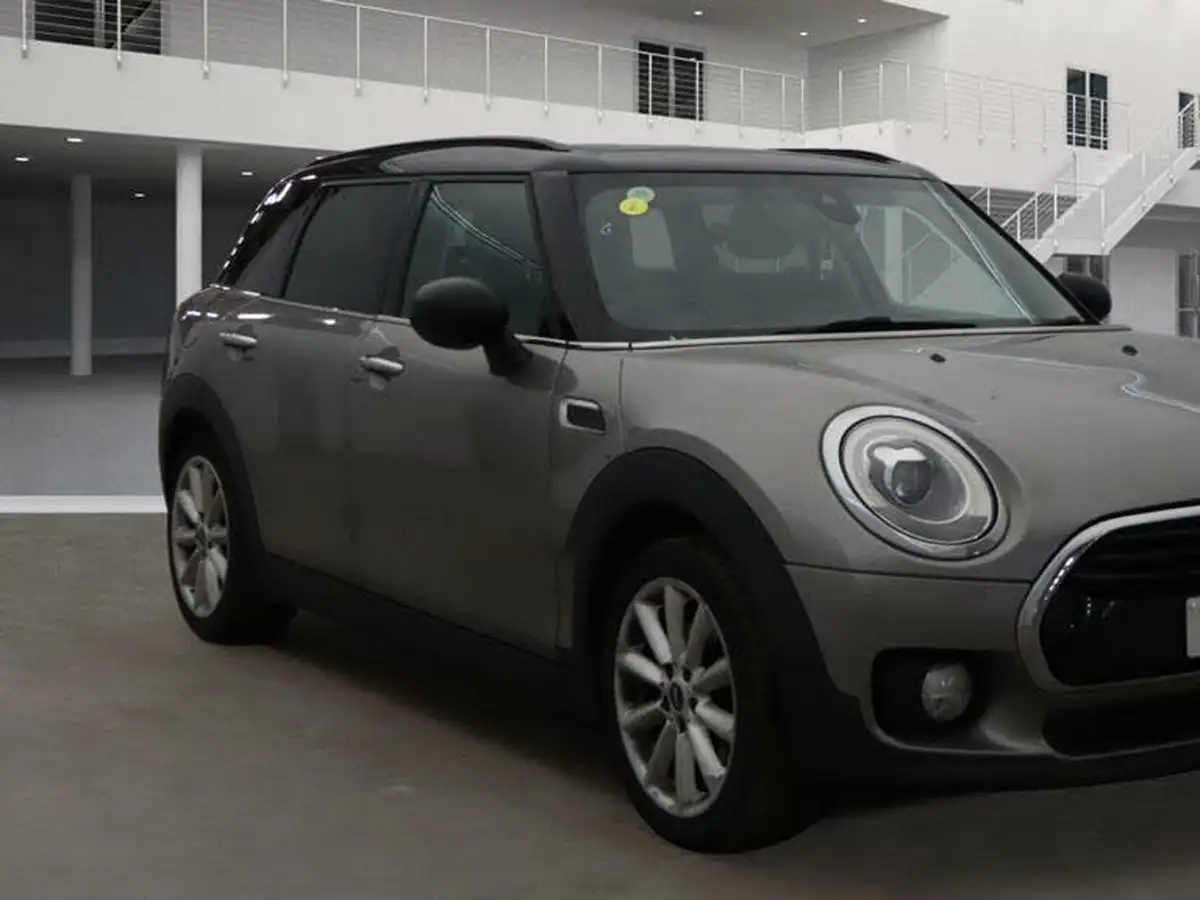2015-mini-clubman-15-cooper-auto-big-0