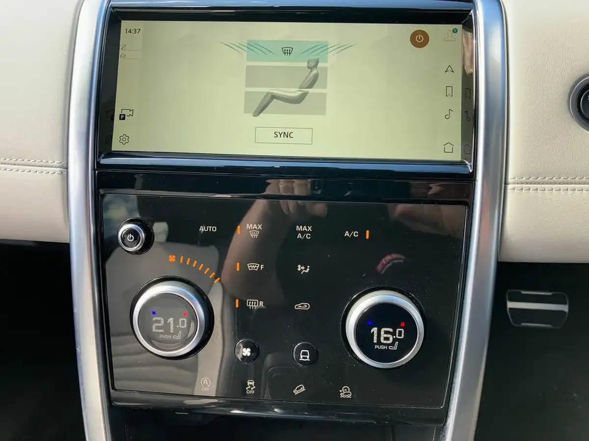 2023-land-rover-discovery-sport-20-d200-r-dynamic-hse-big-11