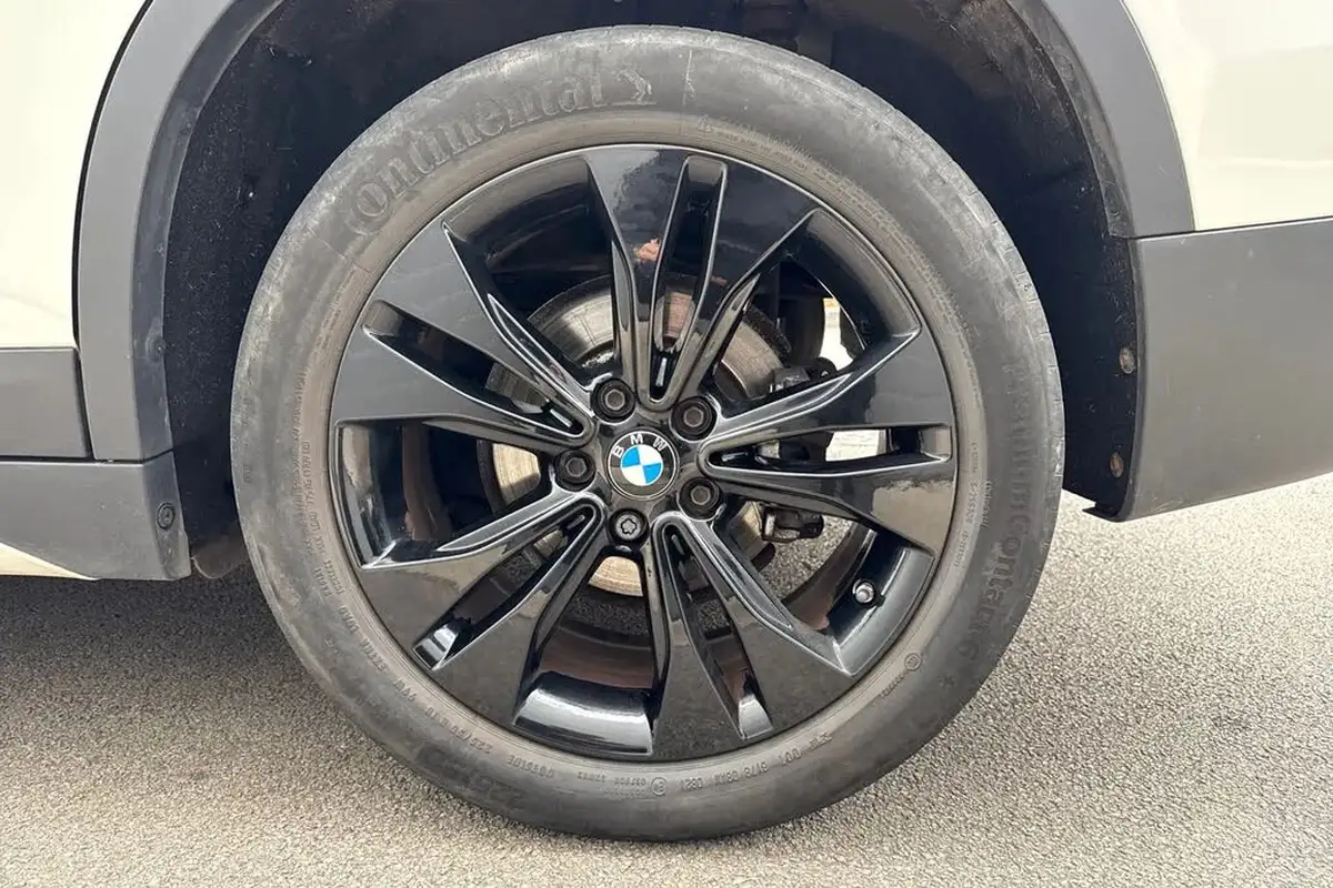 2021-bmw-x1-15-sdrive18i-sport-big-22