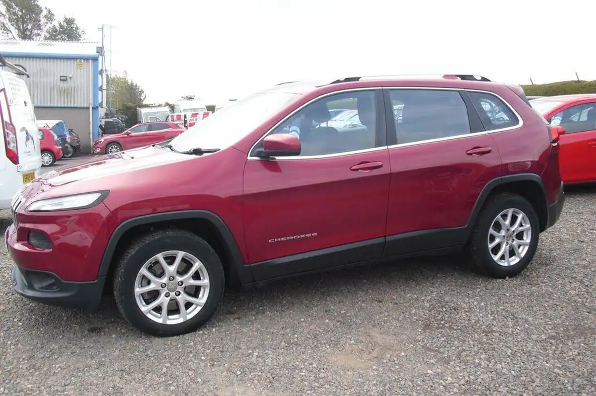 2014-jeep-cherokee-20crd-longitude-plus-168bhp-4wd-auto-big-2