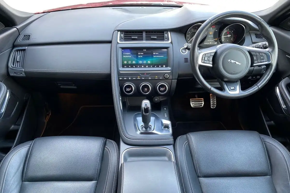 2019-jaguar-e-pace-20-i4d-r-dynamic-se-150ps-awd-auto-big-9