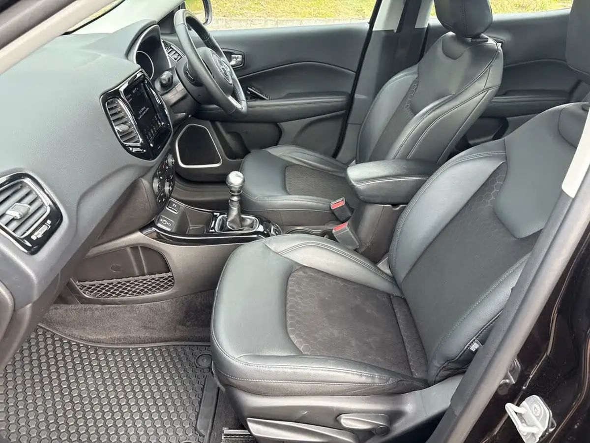 2021-jeep-compass-14-multiair-ii-night-eagle-big-17
