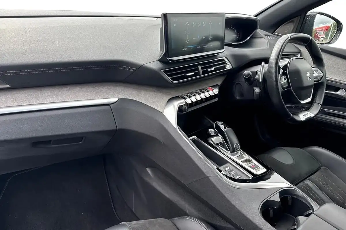 2022-peugeot-3008-suv-12-puretech-gt-premium-big-14
