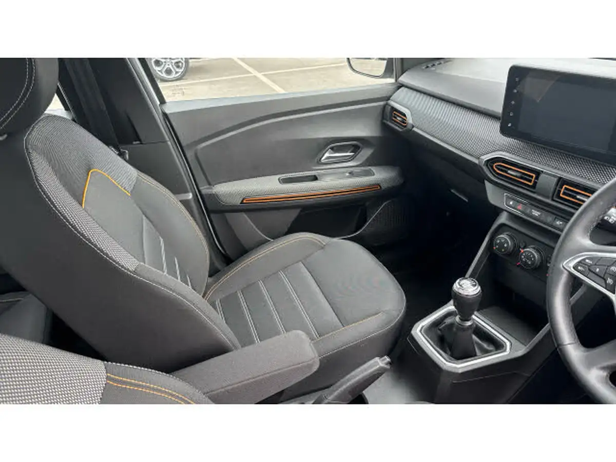 2022-dacia-sandero-stepway-10-tce-comfort-90bhp-big-13