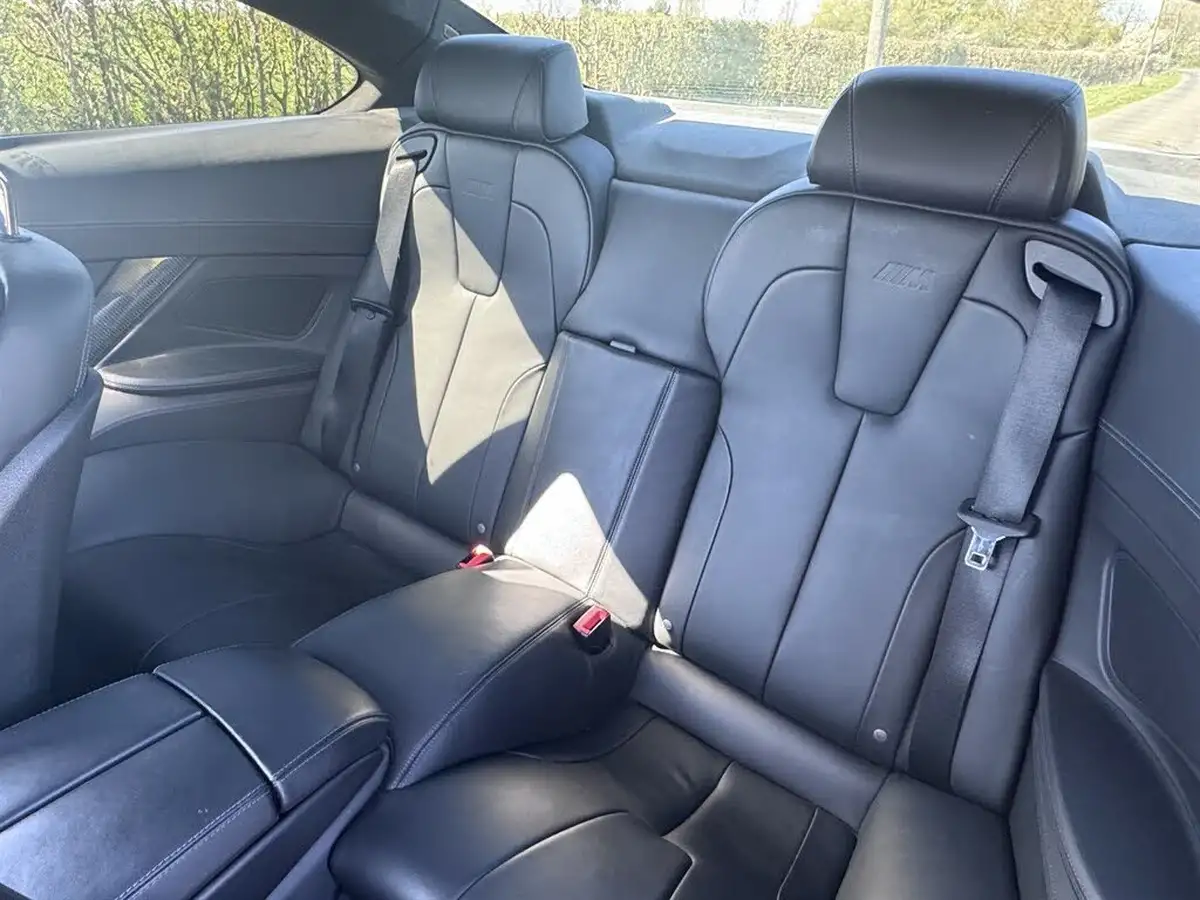 2016-bmw-6-series-44-m6-coupe-2d-big-14