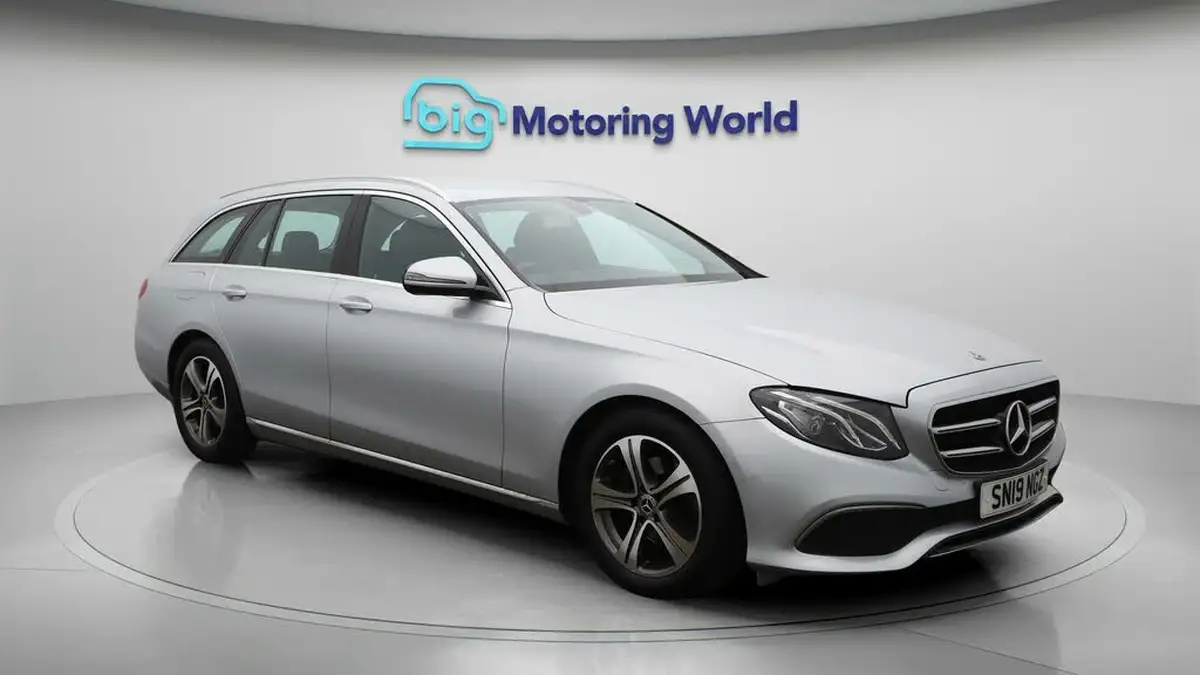 2019-mercedes-benz-e-class-20d-e220d-se-ss-estate-5d-big-1