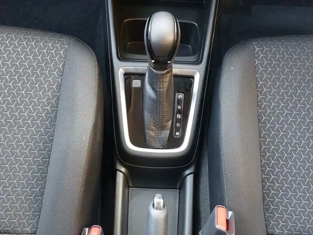 2024-suzuki-swift-12-dualjet-sz5-big-14