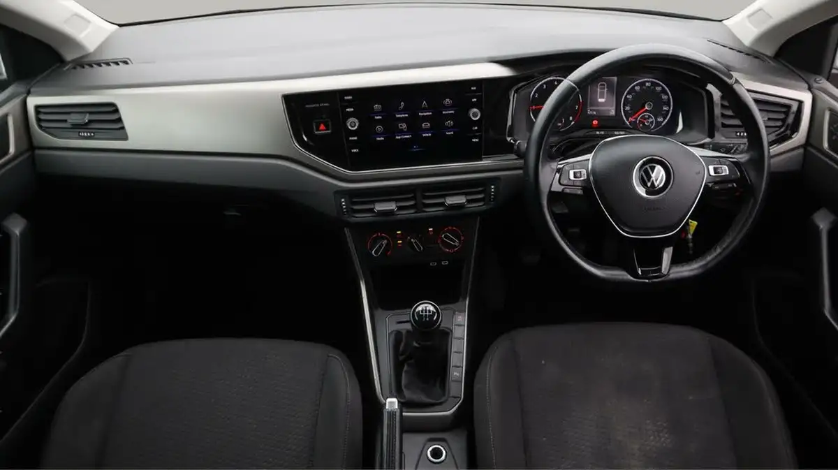 2021-volkswagen-polo-10-match-big-13