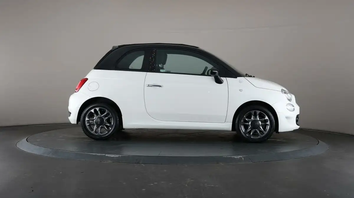 2021-fiat-500c-10-hey-google-big-50
