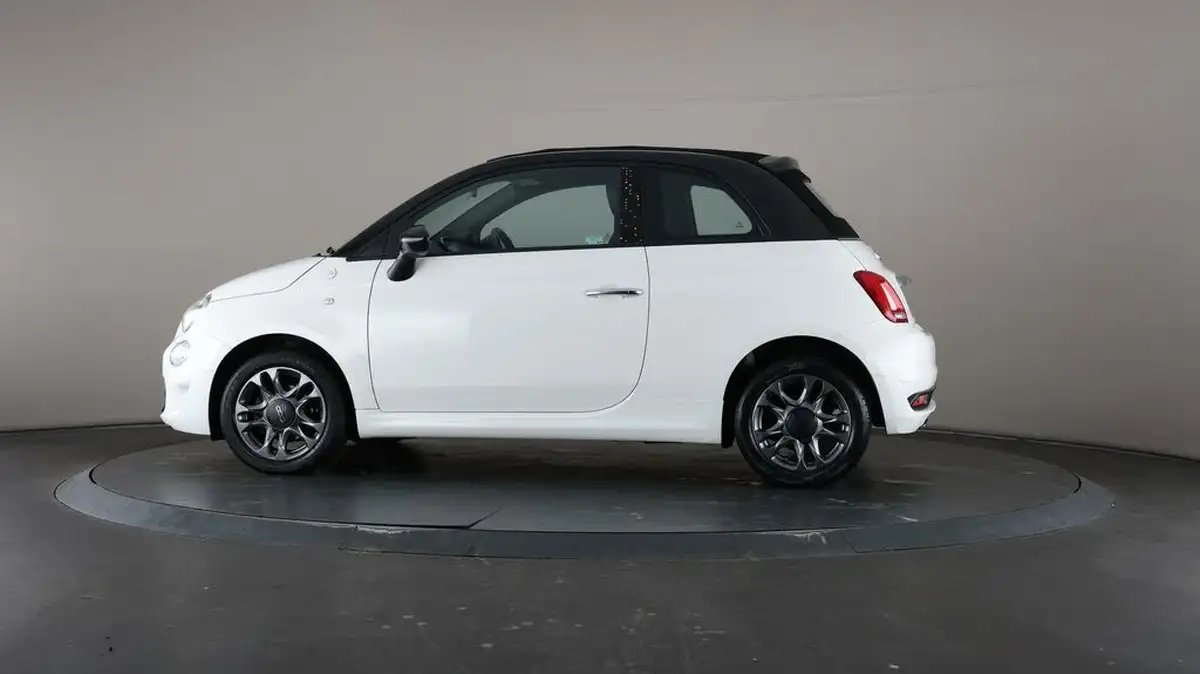 2021-fiat-500c-10-hey-google-big-26