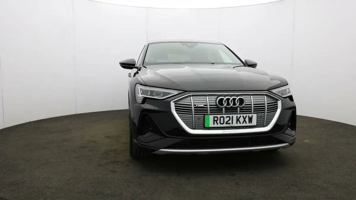 2021-audi-e-tron-50e-s-line-sportback-big-35