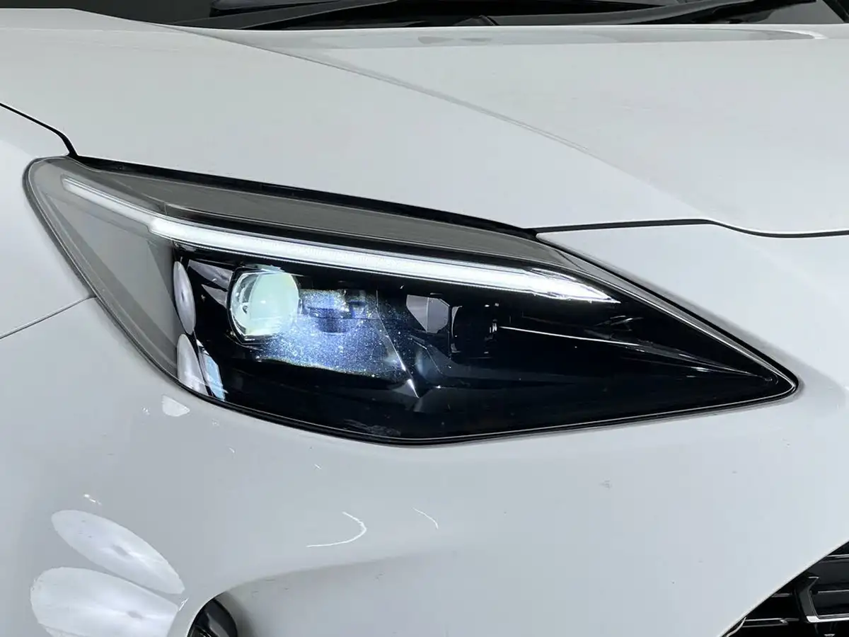 2023-toyota-yaris-cross-15-vvt-i-excel-awd-i-big-5