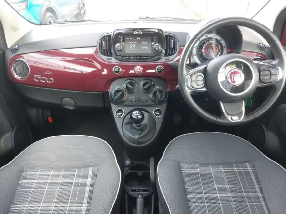 2019-fiat-500-12-lounge-ss-big-2