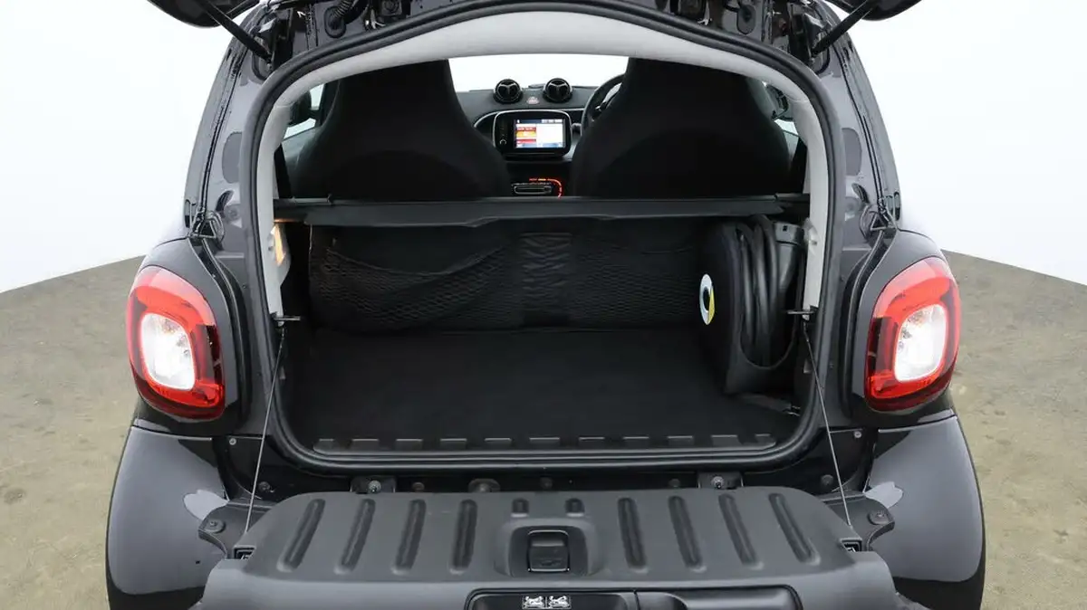 2020-smart-fortwo-eq-pulse-premium-coupe-big-16