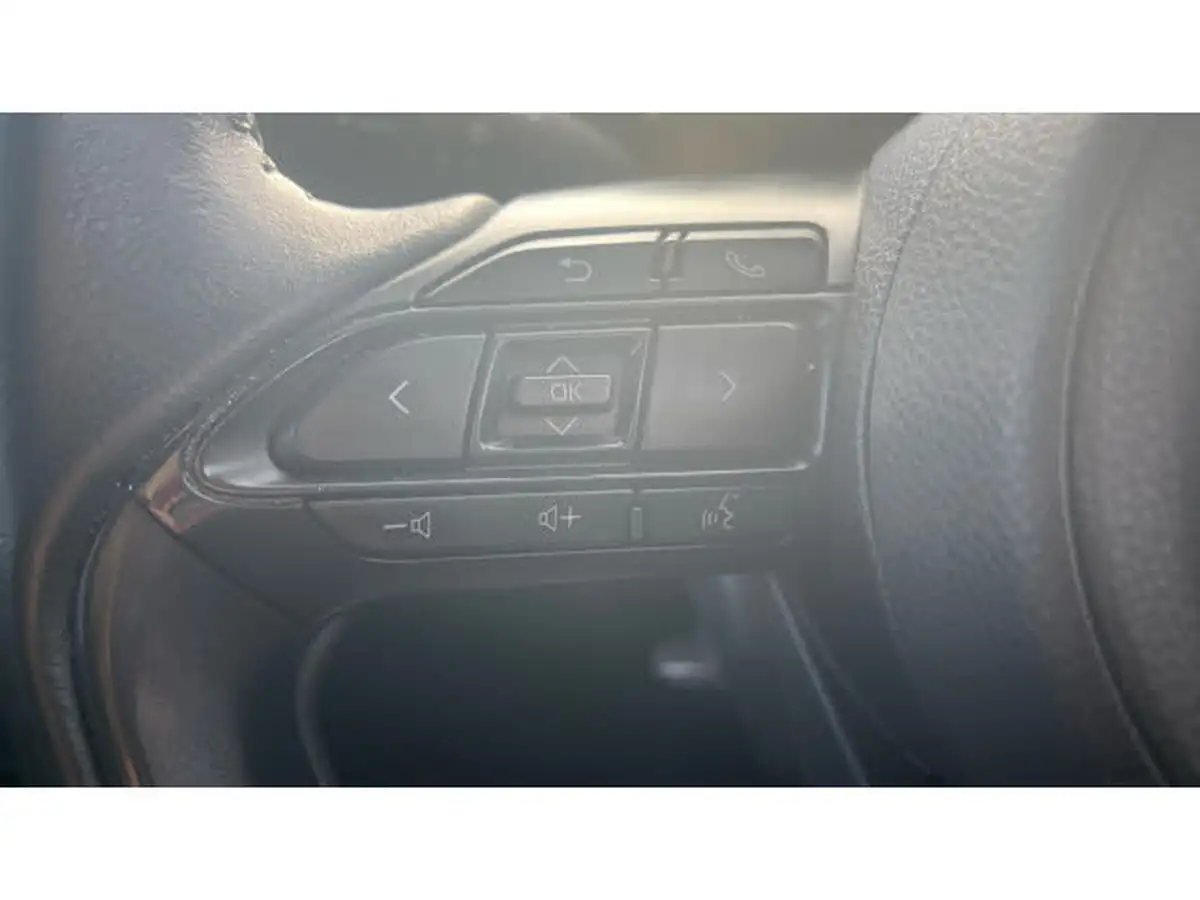 2022-toyota-yaris-15-vvt-i-dynamic-big-27