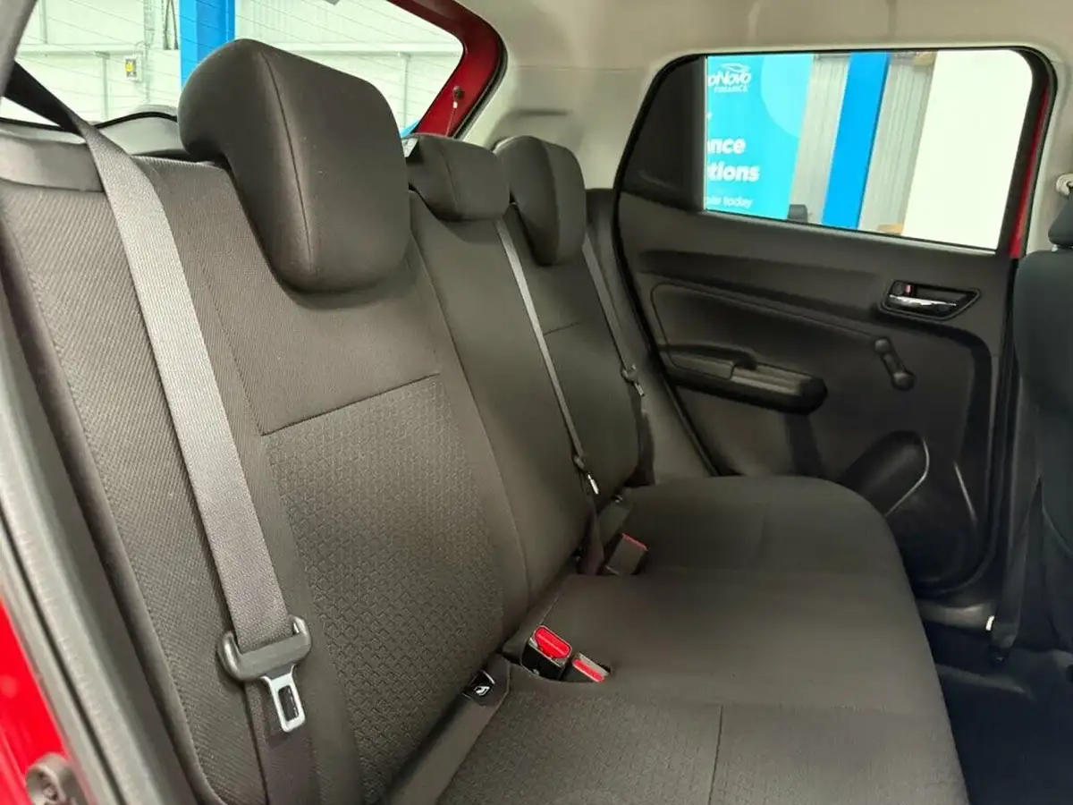 2022-suzuki-swift-12-dualjet-sz-l-big-26