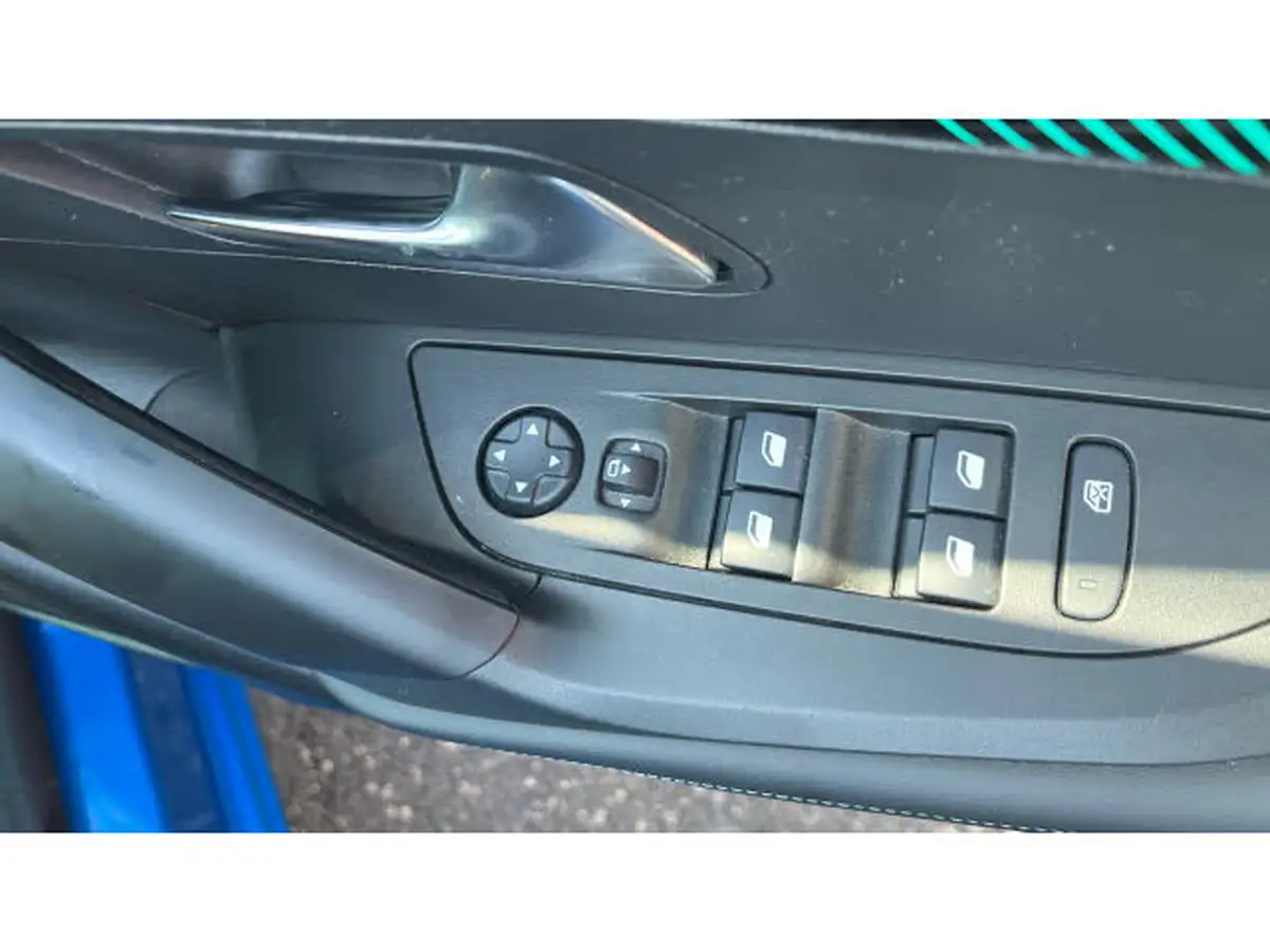 2021-peugeot-2008-suv-12-puretech-allure-premium-130bhp-big-23