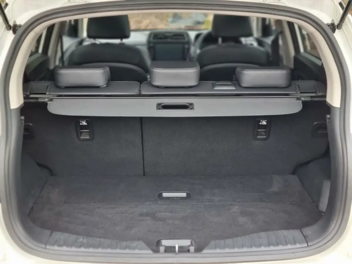 2022-kgm-ssangyong-tivoli-15-ultimate-big-9