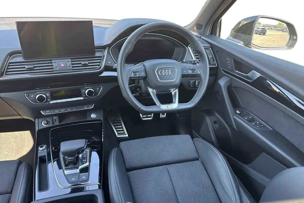 2024-audi-q5-20-45-tfsi-black-edition-station-wagon-big-17