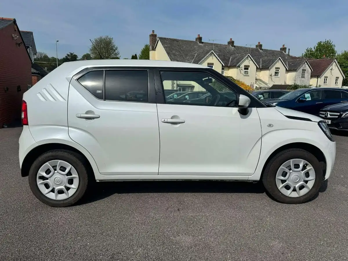 2017-suzuki-ignis-12-dualjet-sz3-big-2