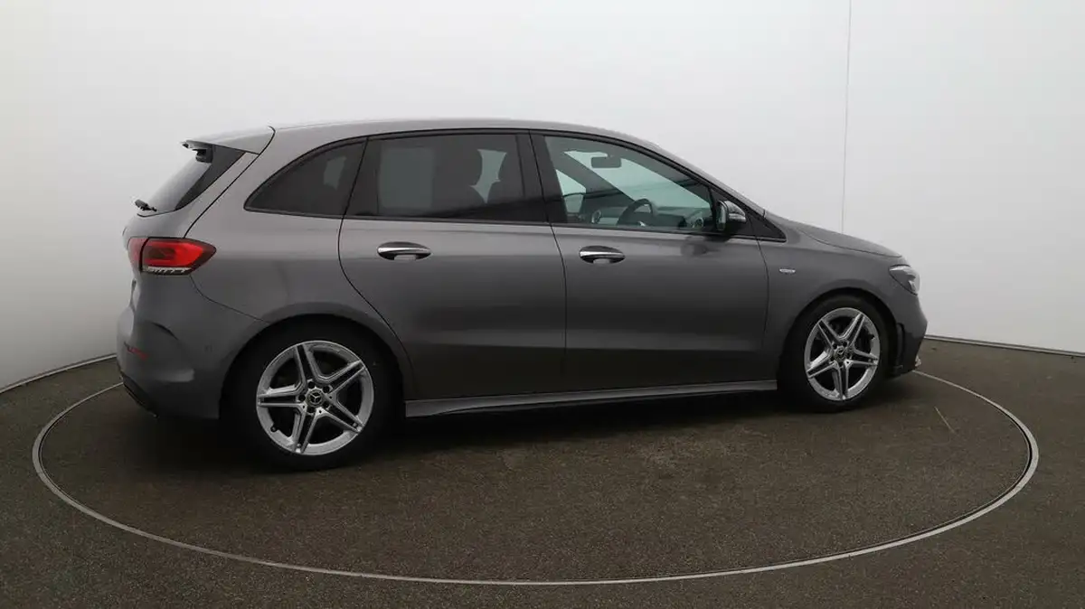 2021-mercedes-benz-b-class-13-b200-amg-line-premium-edition-big-43