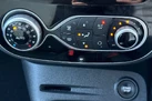 2019-renault-captur-09-tce-iconic-small-21
