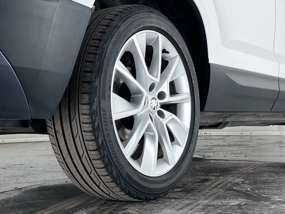 2018-skoda-karoq-15-tsi-se-l-ss-big-8