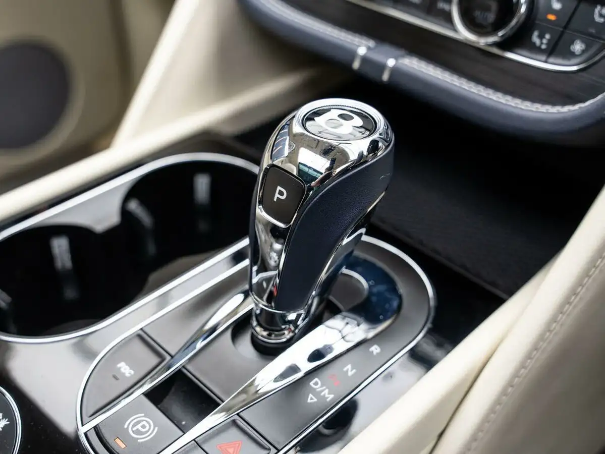 2017-bentley-bentayga-40-diesel-big-13