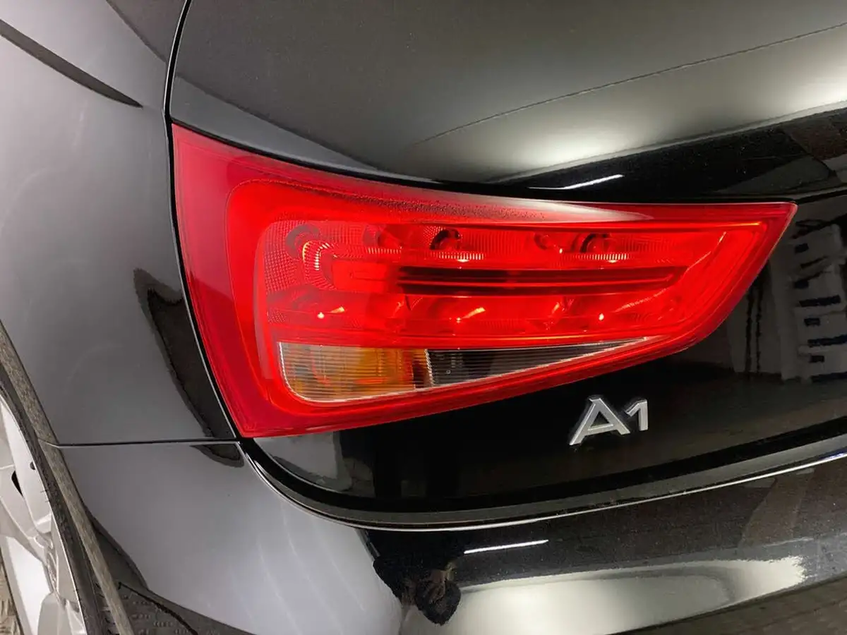 2015-audi-a1-14-sport-125ps-ss-hatchback-3d-1395cc-big-36