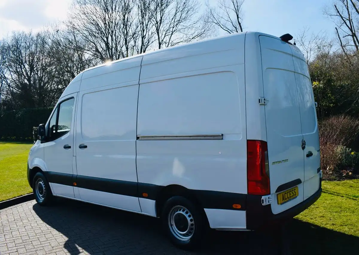 2019-mercedes-benz-sprinter-21cdi-316-l2h1-163pseu6b-panel-van-rwd-eco-gear-360-big-5