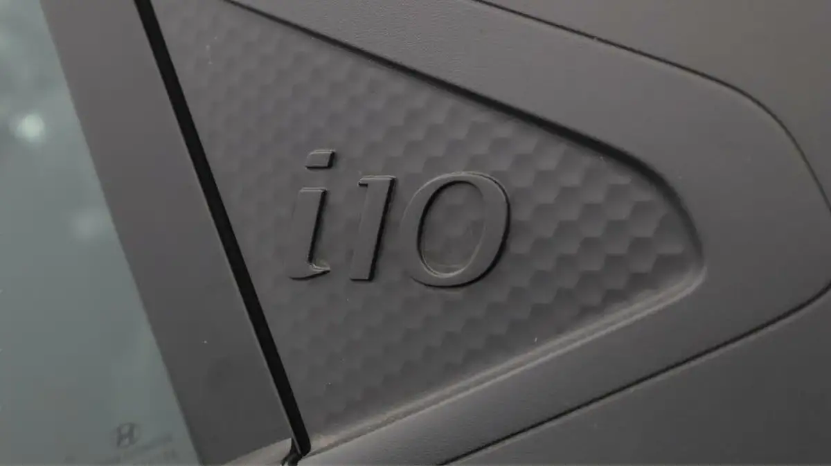 2021-hyundai-i10-10-se-connect-big-20