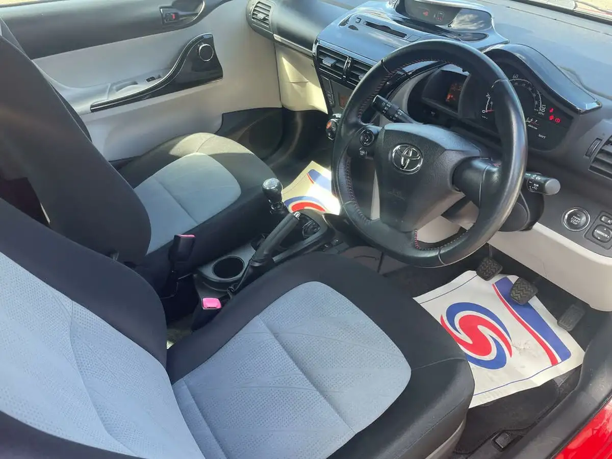 2013-toyota-iq-10-big-8
