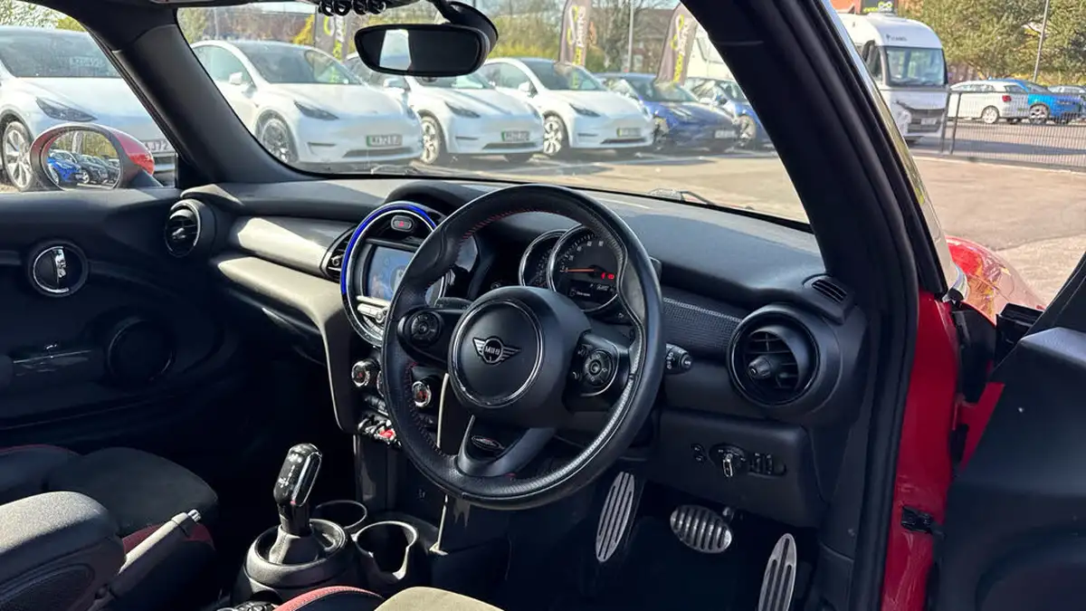 2019-mini-cooper-15-cooper-sport-hatchback-3d-auto-big-8