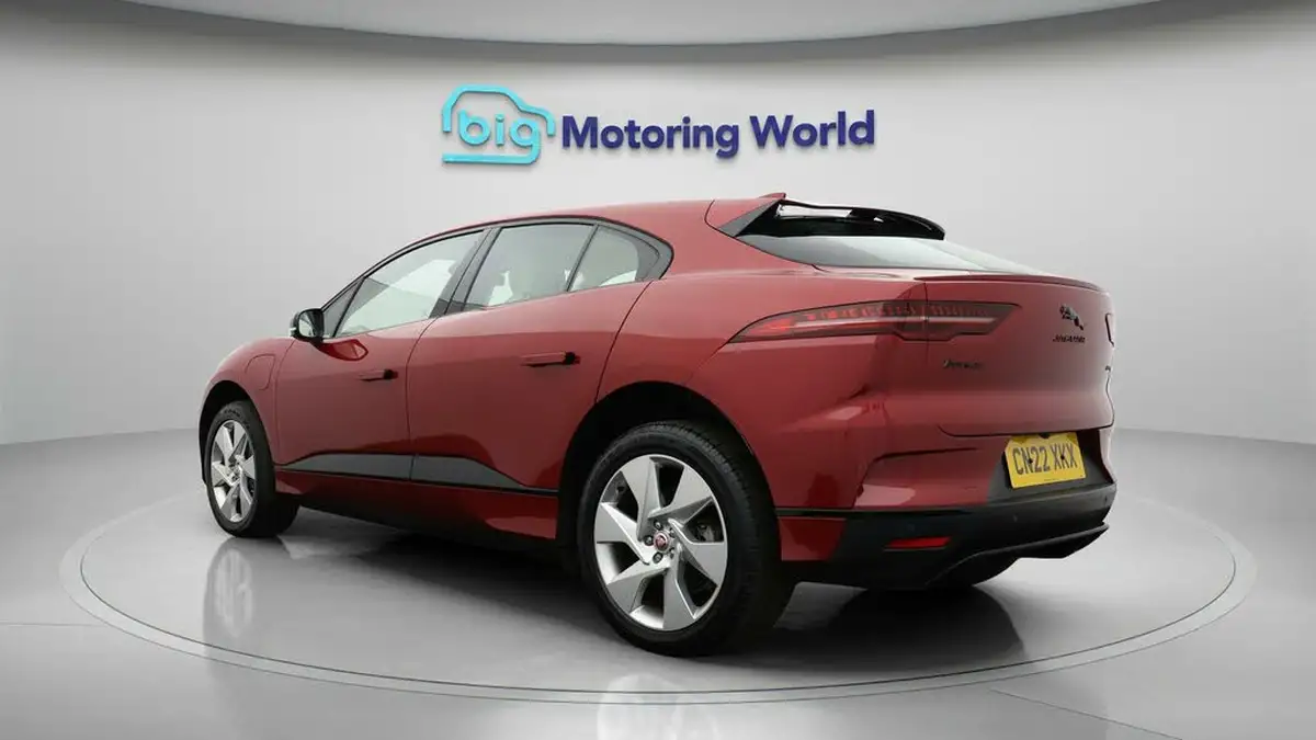 2022-jaguar-i-pace-ev400-se-big-4