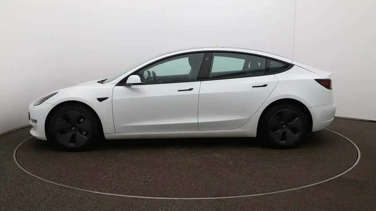 2021-tesla-model-3-e-long-range-awd-big-4